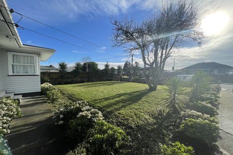 Photo of property in 28 Kairanga Street, Mangere East, Auckland, 2024