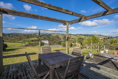 Photo of property in 127 King Street, Hikurangi, 0114