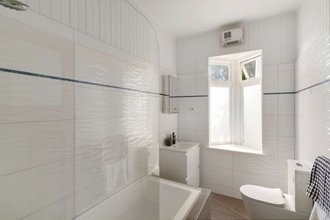 Photo of property in 28 Mcbratneys Road, Dallington, Christchurch, 8061