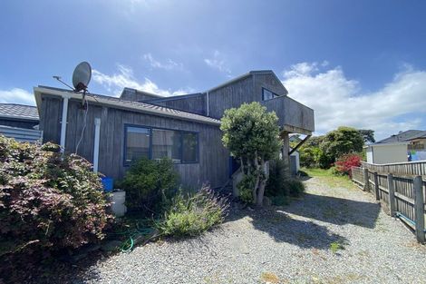 Photo of property in 2 Health Camp Road, Otaki Beach, Otaki, 5512