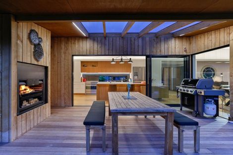 Photo of property in 6 Kuiwai Drive, Rainbow Point, Taupo, 3330