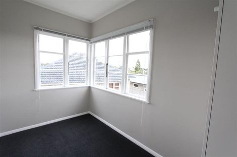 Photo of property in 112 Forest Lake Road, Forest Lake, Hamilton, 3200