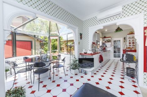 Photo of property in 302 Park Road, Hokowhitu, Palmerston North, 4410