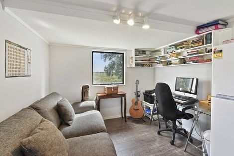 Photo of property in 12 Seaward Place, Wattle Downs, Auckland, 2103