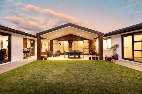 Photo of property in 2 Clifford Close, Leamington, Cambridge, 3432