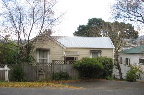 Photo of property in 39 Walton Street, Kaikorai, Dunedin, 9010