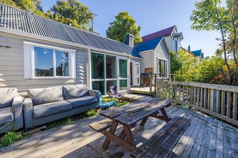 Photo of property in 143 Queen Street, North Dunedin, Dunedin, 9016