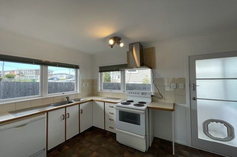 Photo of property in 1/31 Exmouth Road, Northcote, Auckland, 0627