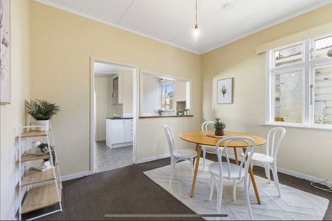 Photo of property in 216 Coutts Street, Rongotai, Wellington, 6022