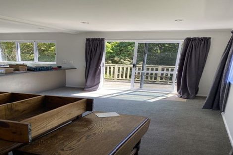 Photo of property in 18 Ngatitoa Street, Tawa, Wellington, 5028