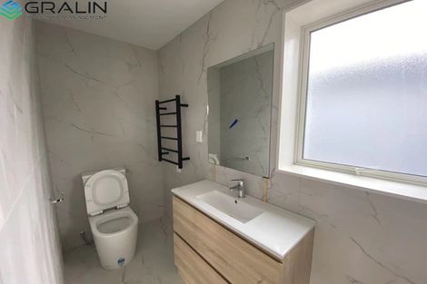 Photo of property in 9 Waihou Crescent, Albany Heights, Auckland, 0632