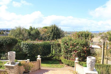 Photo of property in 9 Cobbe Place, Pomare, Rotorua, 3015