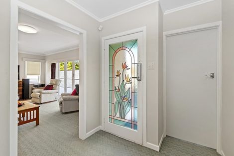 Photo of property in 6 Marlene Avenue, Te Atatu South, Auckland, 0610