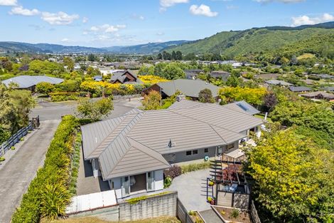 Photo of property in 13 Marua Palm Grove, Timberlea, Upper Hutt, 5018