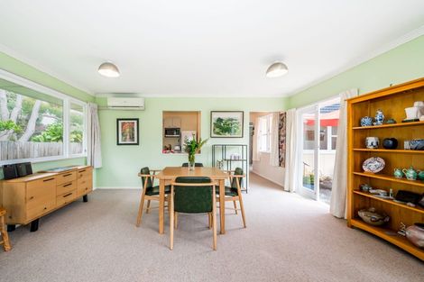 Photo of property in 22 Hohiria Street, Waikanae Beach, Waikanae, 5036