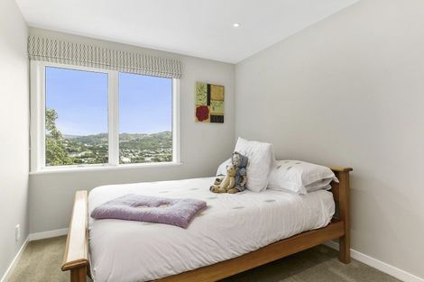 Photo of property in 35 Versailles Street, Karori, Wellington, 6012