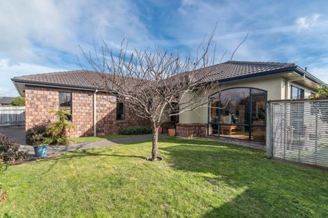 Photo of property in 21 Regent Drive, Paraparaumu Beach, Paraparaumu, 5032