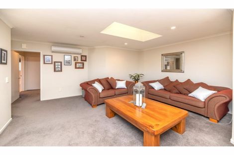 Photo of property in 13 Parkinson Place, Woodend, 7610