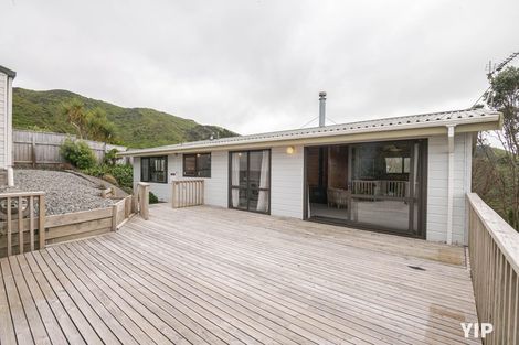 Photo of property in 60 Nalanda Crescent, Broadmeadows, Wellington, 6035