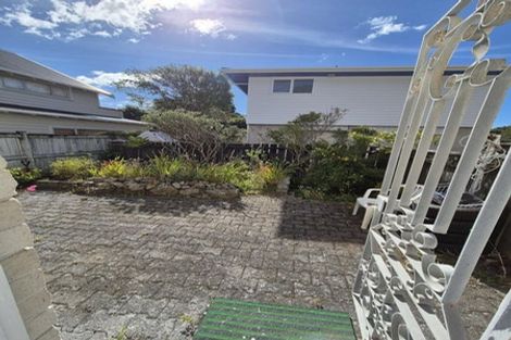 Photo of property in 54 Oroua Street, Eastbourne, Lower Hutt, 5013