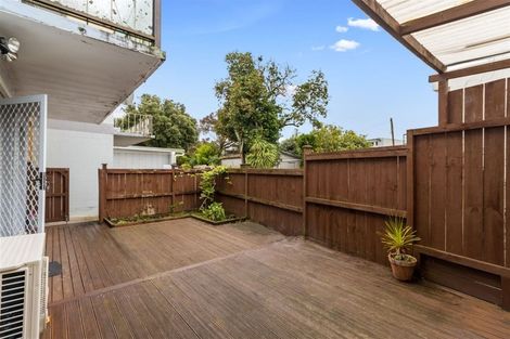 Photo of property in 6/12 Arabi Street, Sandringham, Auckland, 1041