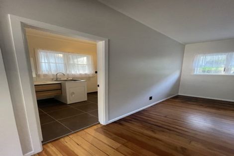 Photo of property in 12 Connolly Avenue, Mount Roskill, Auckland, 1041