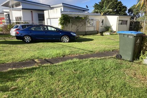 Photo of property in 75 Mount Smart Road, Onehunga, Auckland, 1061
