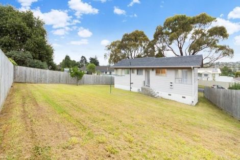 Photo of property in 18 St Catherine Crescent, West Harbour, Auckland, 0618