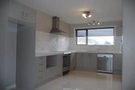 Photo of property in 666 Avonside Drive, Avonside, Christchurch, 8061