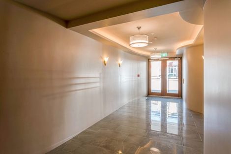 Photo of property in 202/3 Roxburgh Street, Mount Victoria, Wellington, 6011