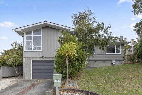 Photo of property in 5 Camellia Terrace, Maungaraki, Lower Hutt, 5010