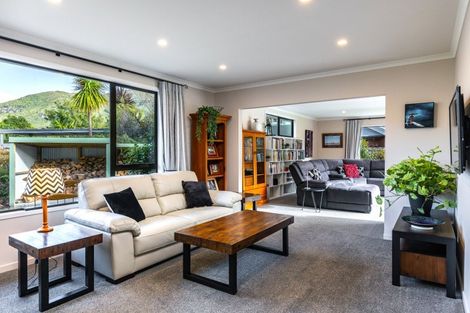 Photo of property in 6b Lady Cobham Grove, Anakiwa, Picton, 7281