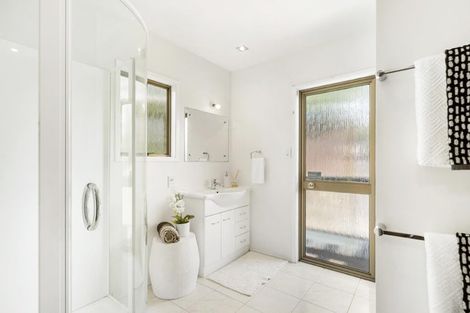 Photo of property in 1/49 Park Rise, Campbells Bay, Auckland, 0630