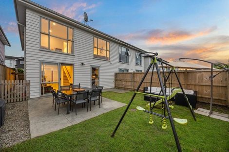 Photo of property in 27 Forbes Mccammon Drive, Swanson, Auckland, 0614