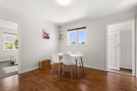 Photo of property in 146 Seabrook Avenue, New Lynn, Auckland, 0600