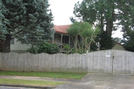 Photo of property in 28 Mcquarrie Avenue, Wattle Downs, Auckland, 2103
