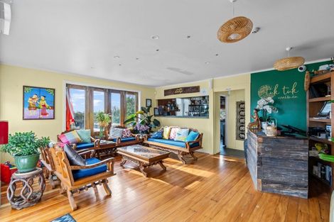 Photo of property in 1 Waimea Road, Waikanae Beach, Waikanae, 5036