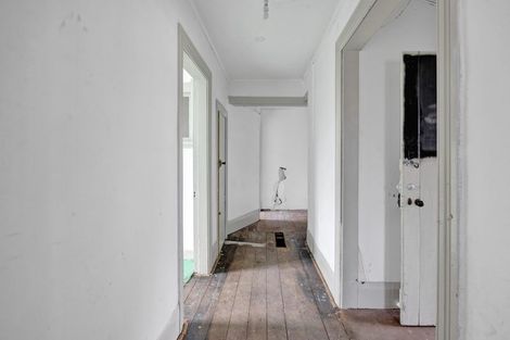 Photo of property in 15 Cornwall Street, Eltham, 4322