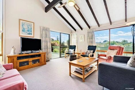 Photo of property in 1/94 John Downs Drive, Browns Bay, Auckland, 0630