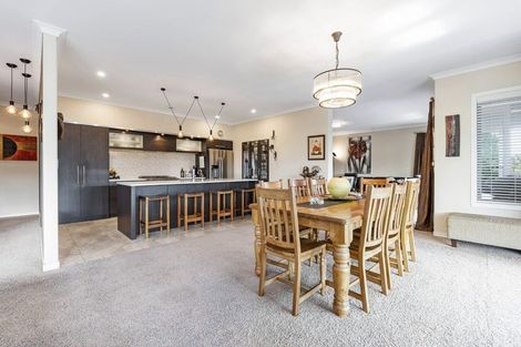 Photo of property in 7b Royal Heights, Glen Avon, New Plymouth, 4312