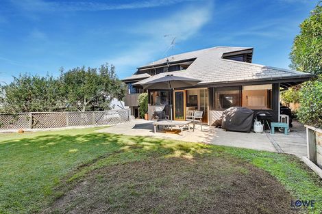 Photo of property in 14 Asbury Crescent, Campbells Bay, Auckland, 0630