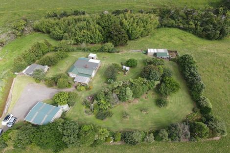 Photo of property in 1454 South Road, Kaitake, New Plymouth, 4374