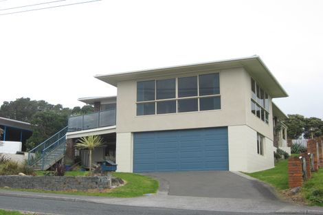 Photo of property in 88 Messenger Terrace, Oakura, 4314