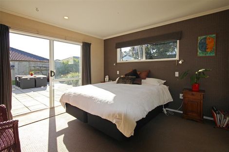 Photo of property in 31 Gibson Place, Papamoa Beach, Papamoa, 3118