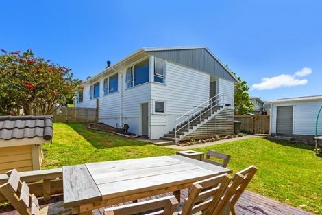 Photo of property in 6 Carbine Place, Ascot Park, Porirua, 5024