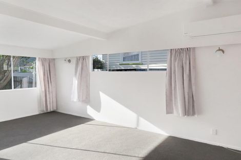 Photo of property in 5 Bonnie Glen Crescent, Ebdentown, Upper Hutt, 5018