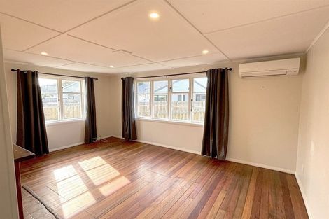 Photo of property in 56 Hoani Street, Northcote, Christchurch, 8052