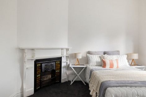 Photo of property in 128 Victoria Street, Cambridge, 3434