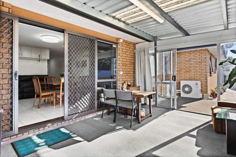 Photo of property in 28a Howard Road, Taradale, Napier, 4112