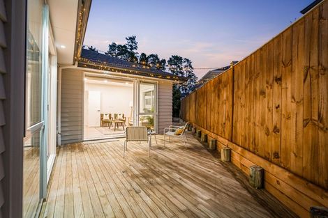 Photo of property in 8 Konoba Avenue, Kumeu, 0810